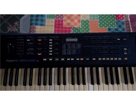 Roland e-35 org. 